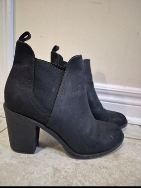 Divided Women’s Black Suede Ankle Boots - Classic Chelsea Heel